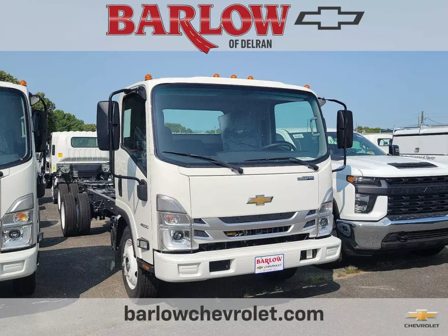 2024 Chevrolet Silverado 4500HD photo 1