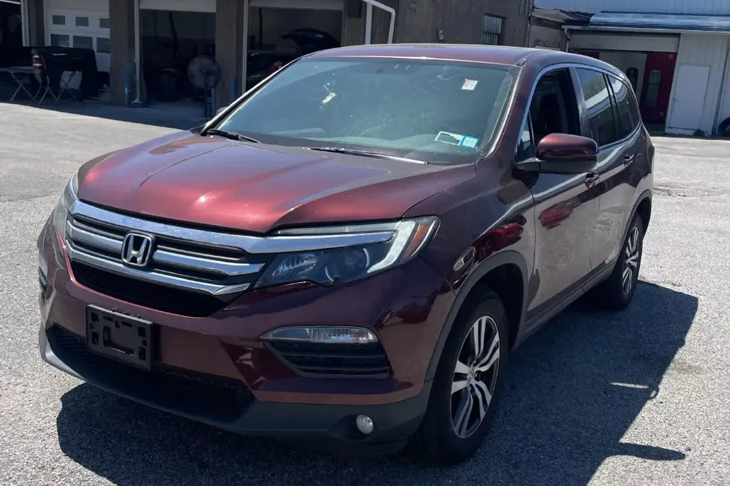 2018 Honda Pilot EX photo 1