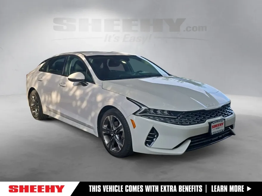 2022 Kia K5 LXS photo 1