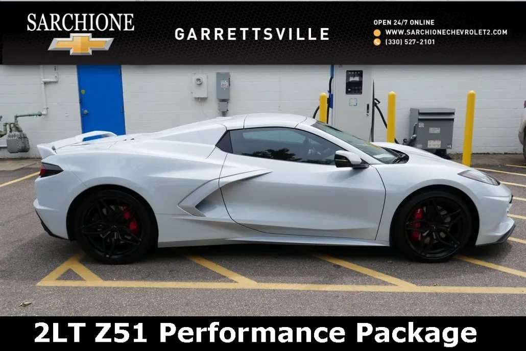 2024 Chevrolet Corvette Stingray 2LT photo 1
