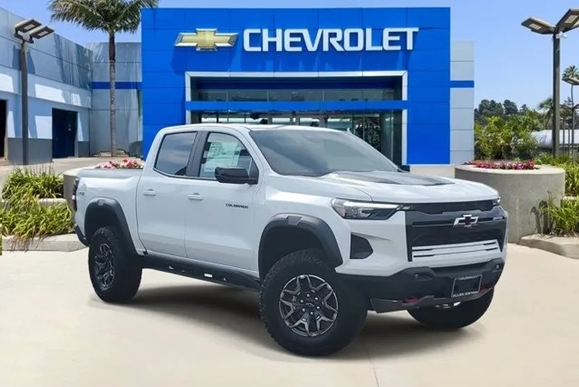 2026 Chevrolet Colorado ZR2 photo 1