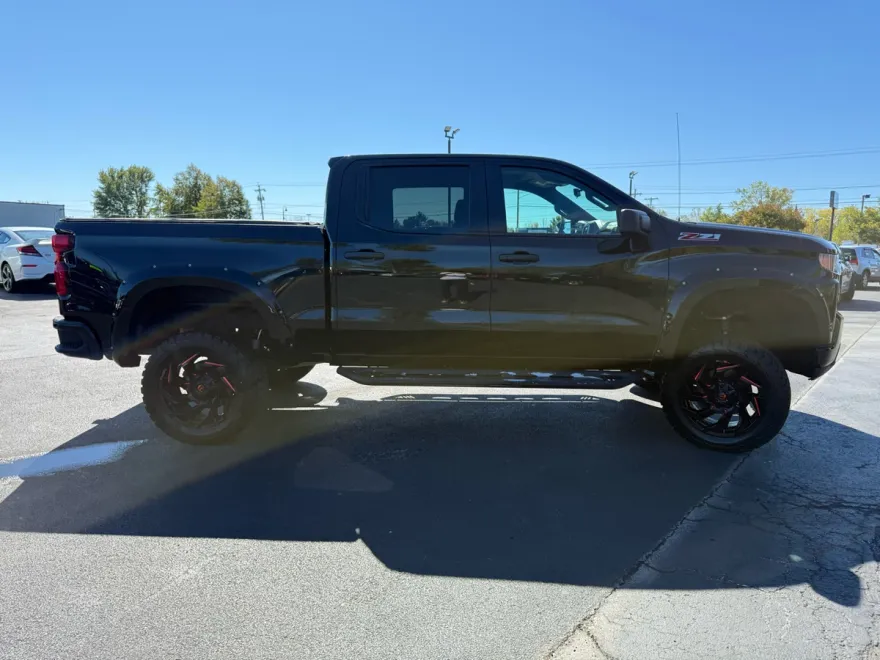2019 Chevrolet Silverado 1500 Custom Trail Boss photo 1