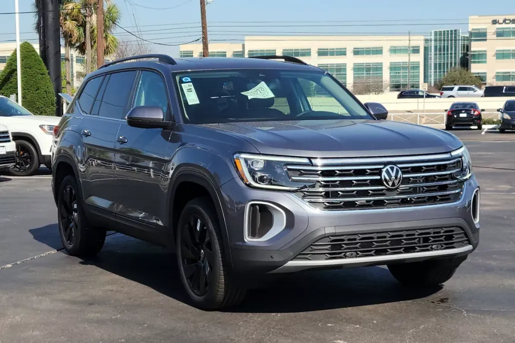 2025 Volkswagen Atlas SE Technology photo 1