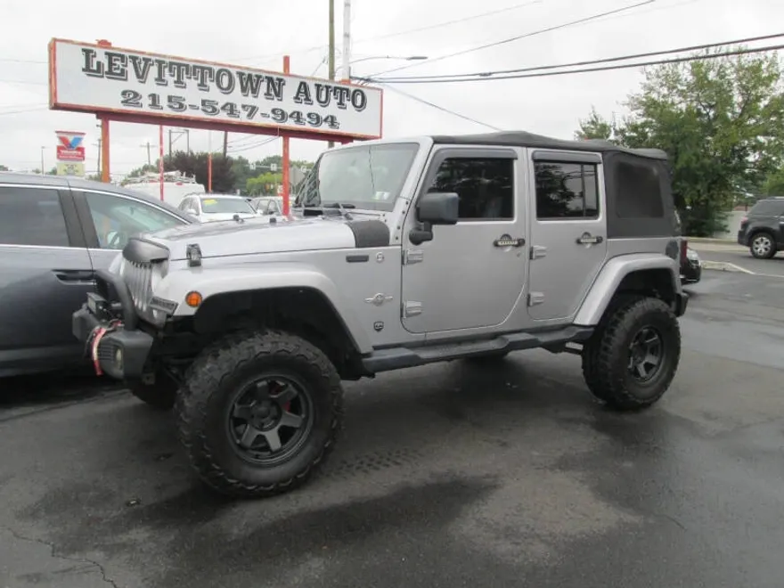2014 Jeep Wrangler Unlimited Freedom photo 1