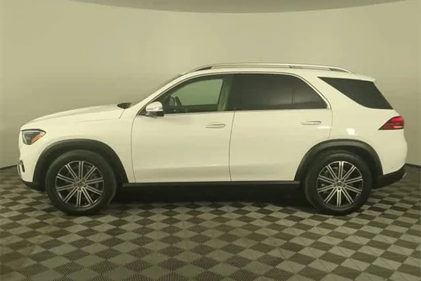 2025 Mercedes Benz GLE 350 4MATIC photo 1