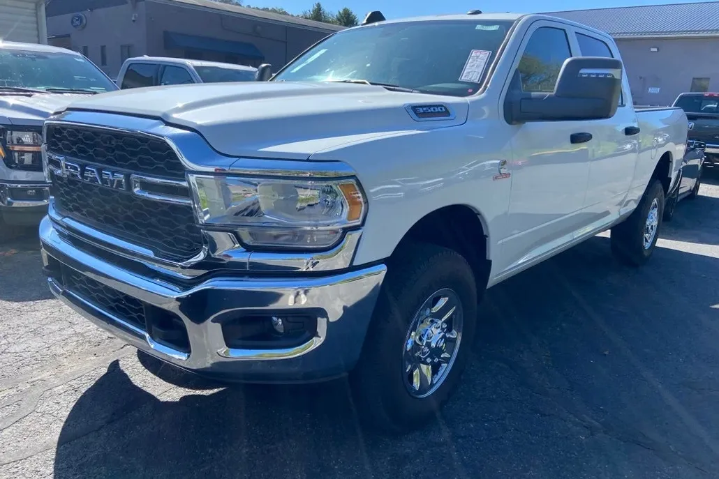 2023 Ram 3500 Tradesman photo 1