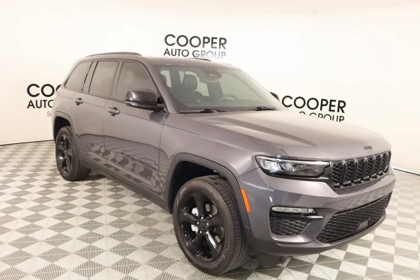 2024 Jeep Grand Cherokee Limited photo 1
