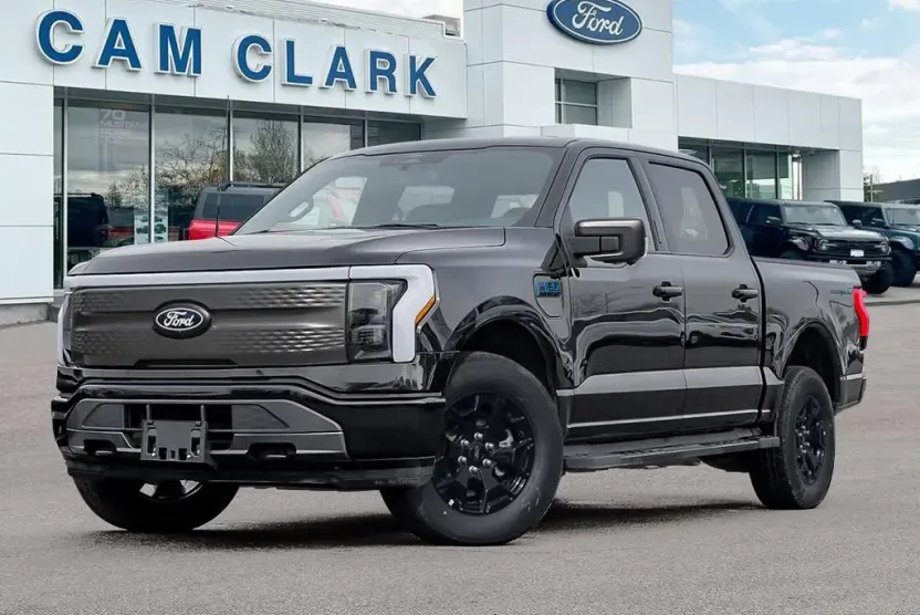 2025 Ford F-150 Lightning XLT photo 1