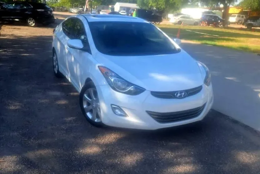 2013 Hyundai Elantra GLS photo 1