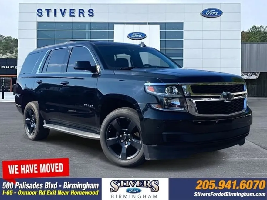 2017 Chevrolet Tahoe LT photo 1
