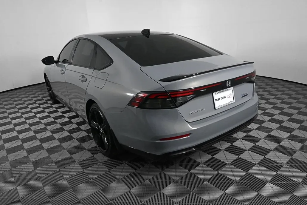 2024 Honda Accord Hybrid Sport-L photo 1