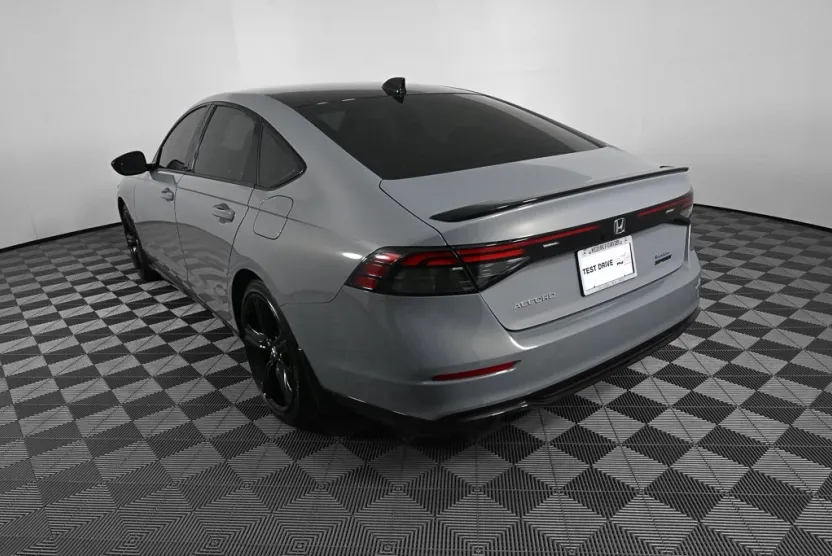 2024 Honda Accord Hybrid Sport-L photo 1