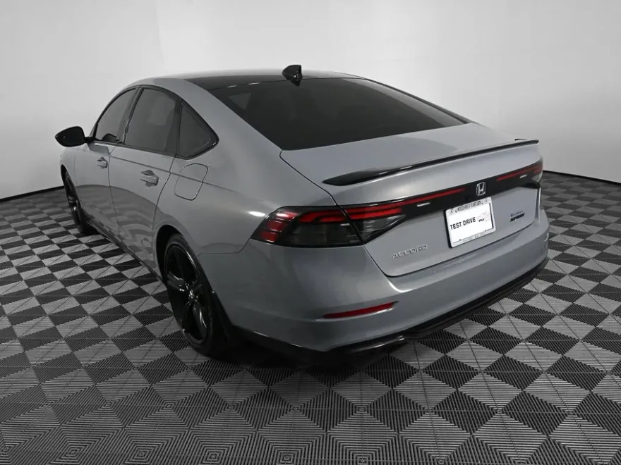 2024 Honda Accord Hybrid Sport-L photo 1