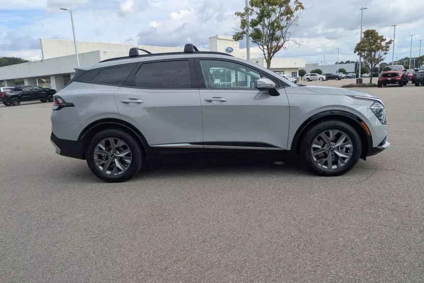 2024 Kia Sportage SX photo 1