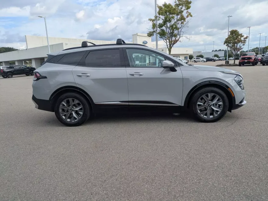 2024 Kia Sportage SX photo 1