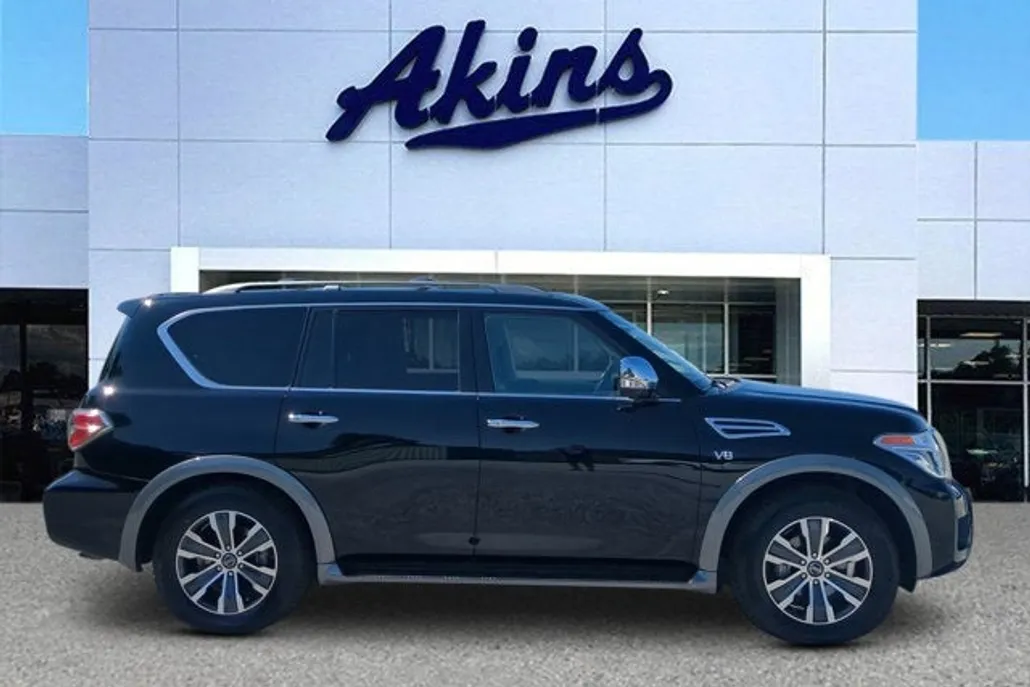 2020 Nissan Armada SL photo 1