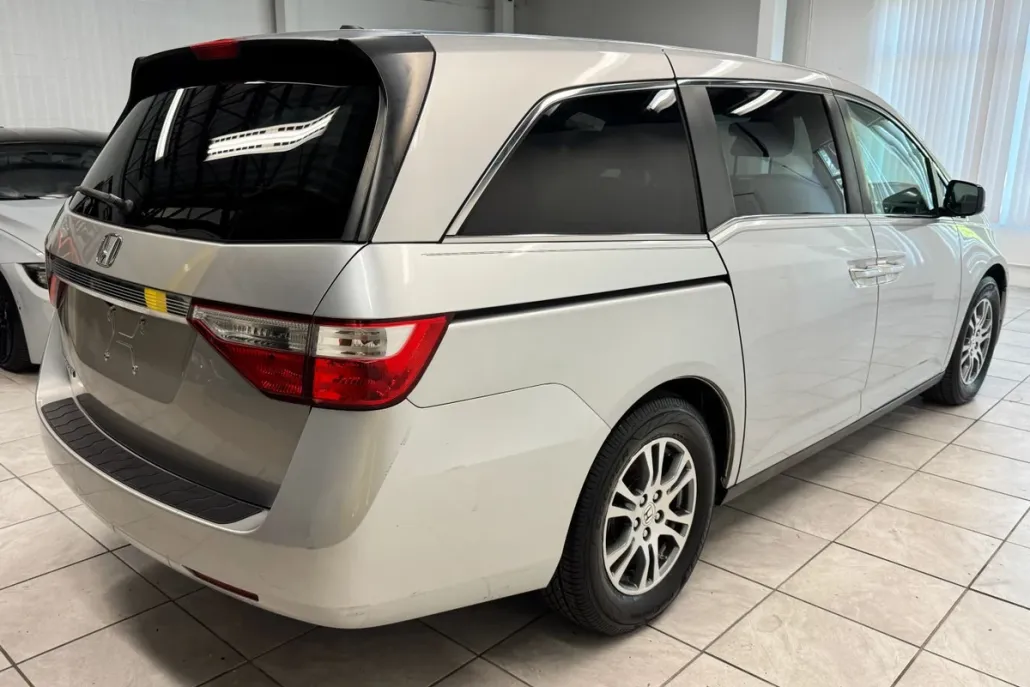 2013 Honda Odyssey EX-L photo 1