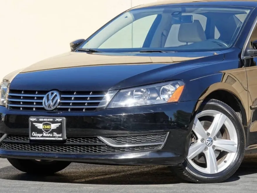 2015 Volkswagen Passat TDI SE photo 1