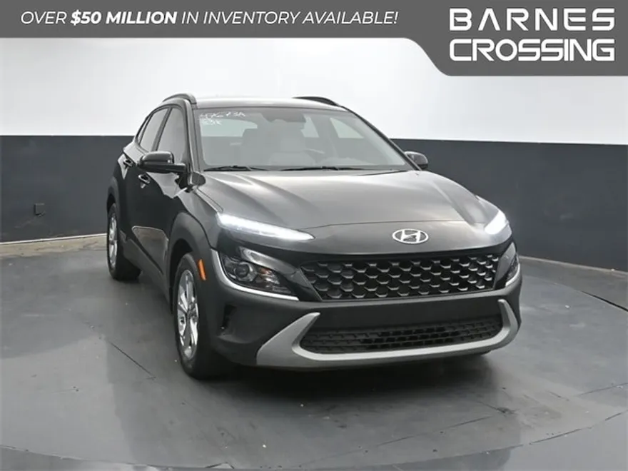 2023 Hyundai Kona SEL photo 1