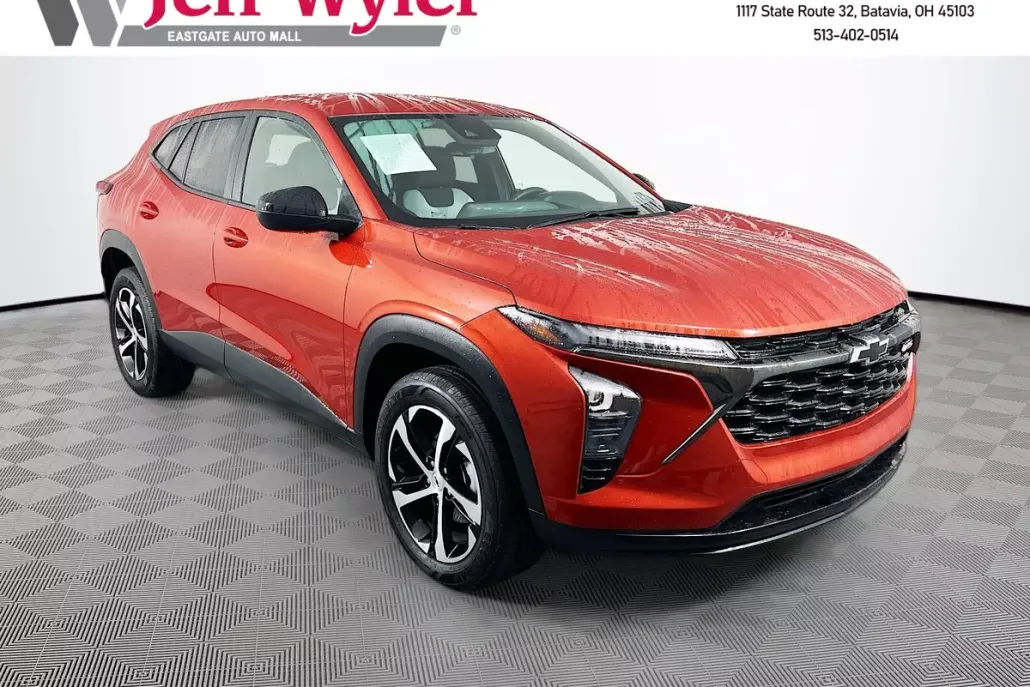 2024 Chevrolet Trax photo 1