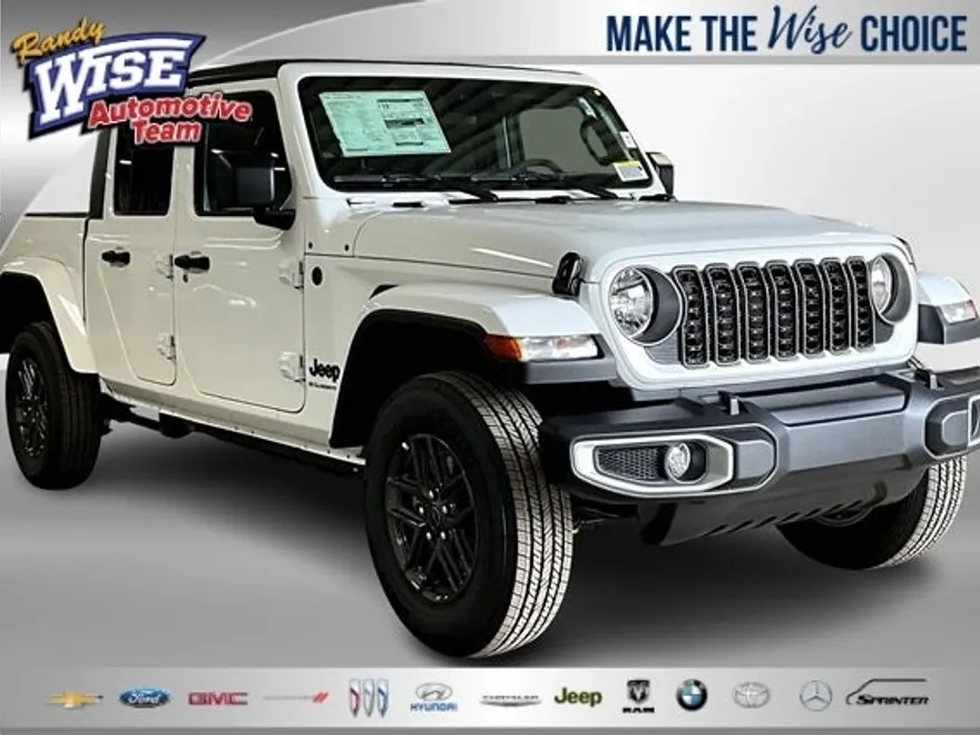 2025 Jeep Gladiator Sport S photo 1