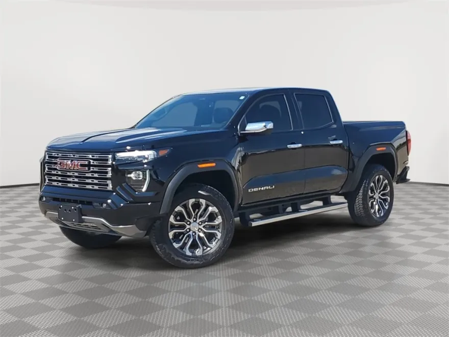 2024 Gmc Canyon Denali photo 1