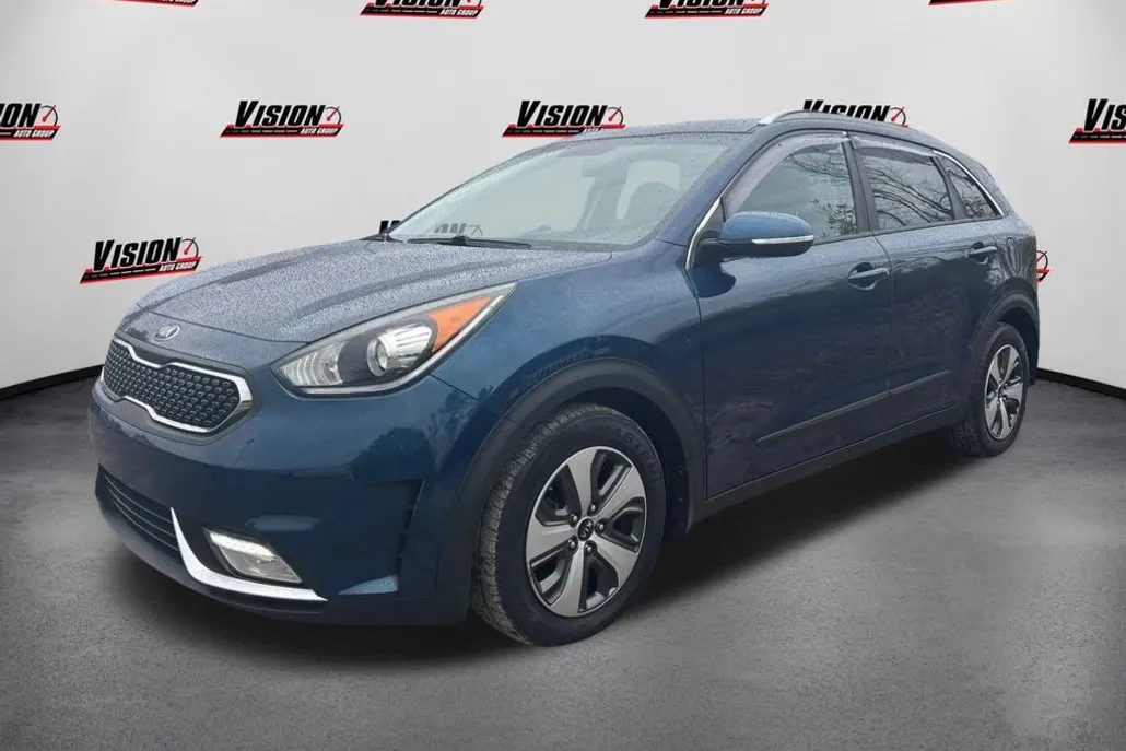 2017 Kia Niro EX photo 1