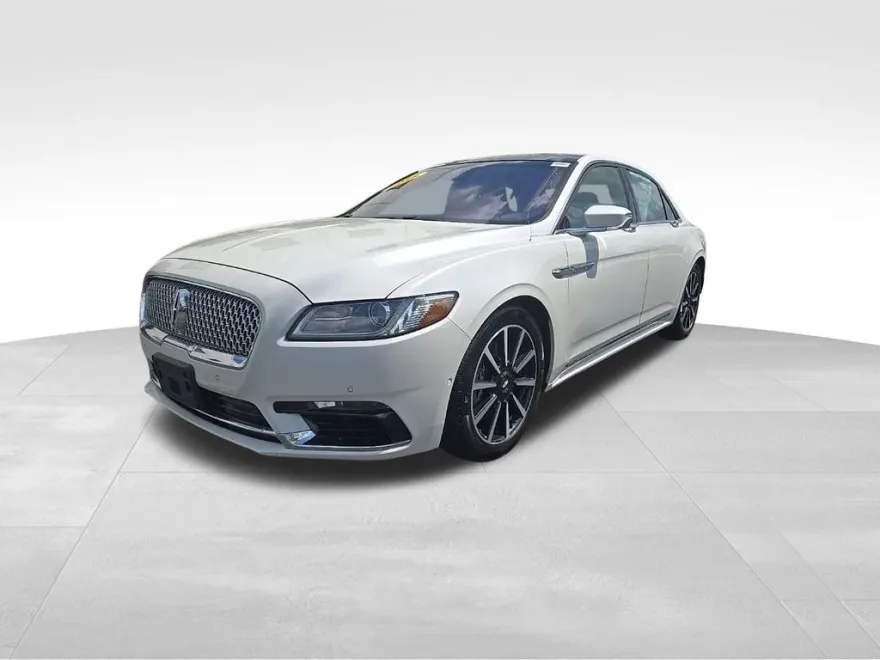 2018 Lincoln Continental Reserve photo 1