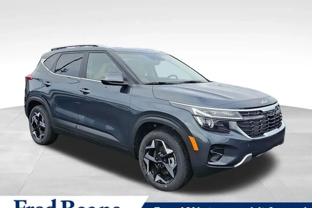 2025 Kia Seltos EX photo 1