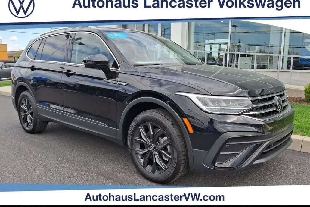 2024 Volkswagen Tiguan SE Wolfsburg Edition photo 1