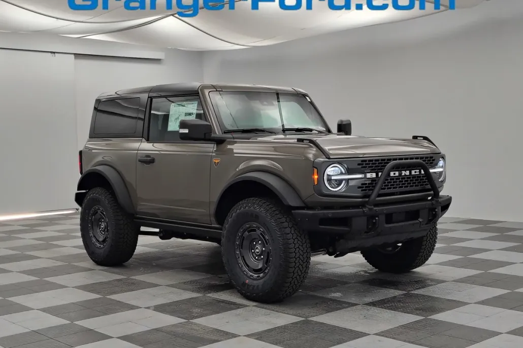2025 Ford Bronco Badlands photo 1