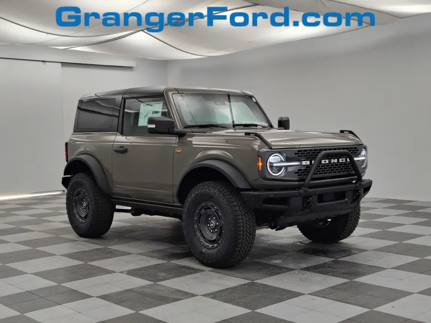 2025 Ford Bronco Badlands photo 1