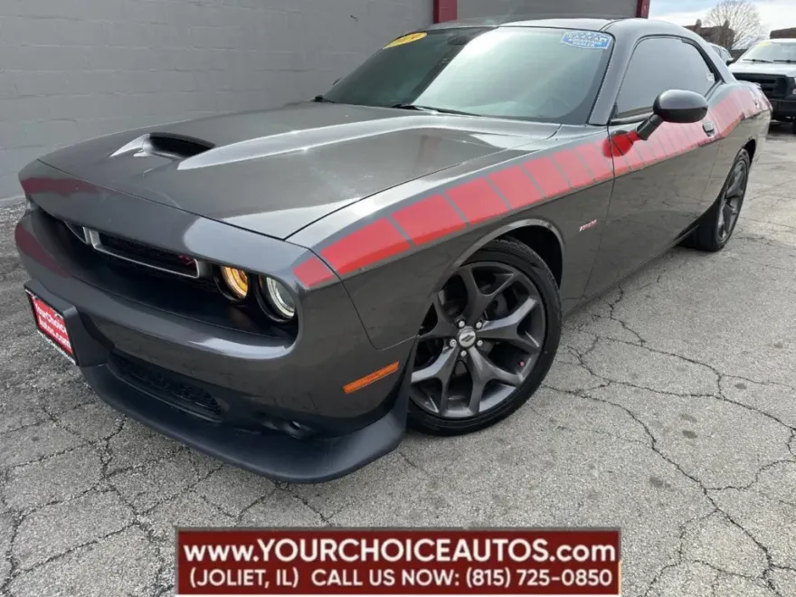 2019 Dodge Challenger R/T photo 1