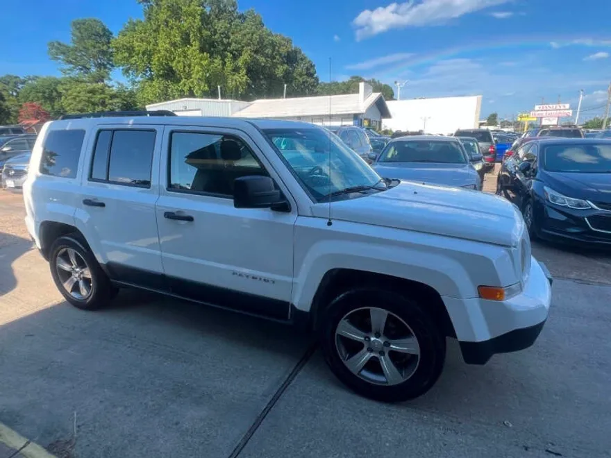 2014 Jeep Patriot Sport photo 1