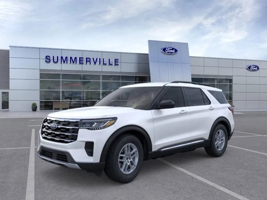 2025 Ford Explorer photo 1