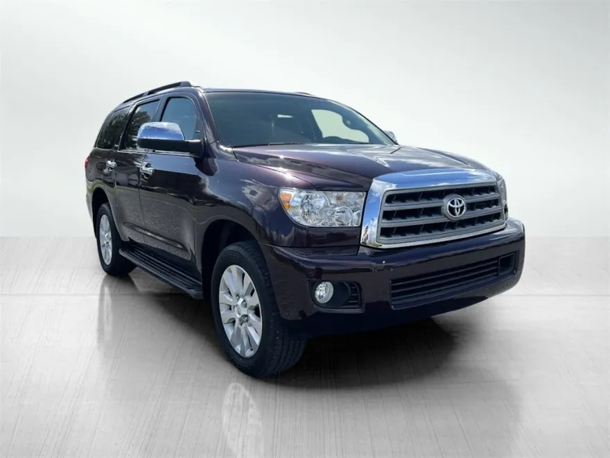 2016 Toyota Sequoia Platinum photo 1