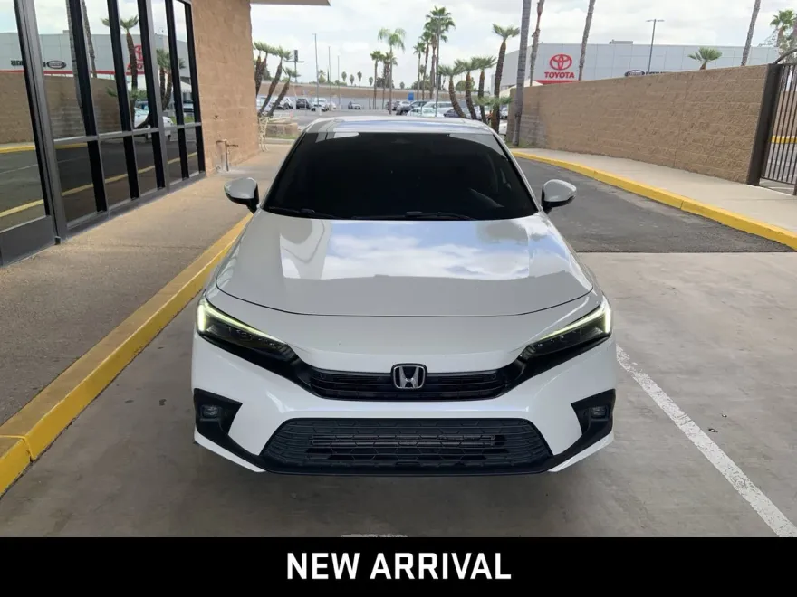 2023 Honda Civic Touring photo 1