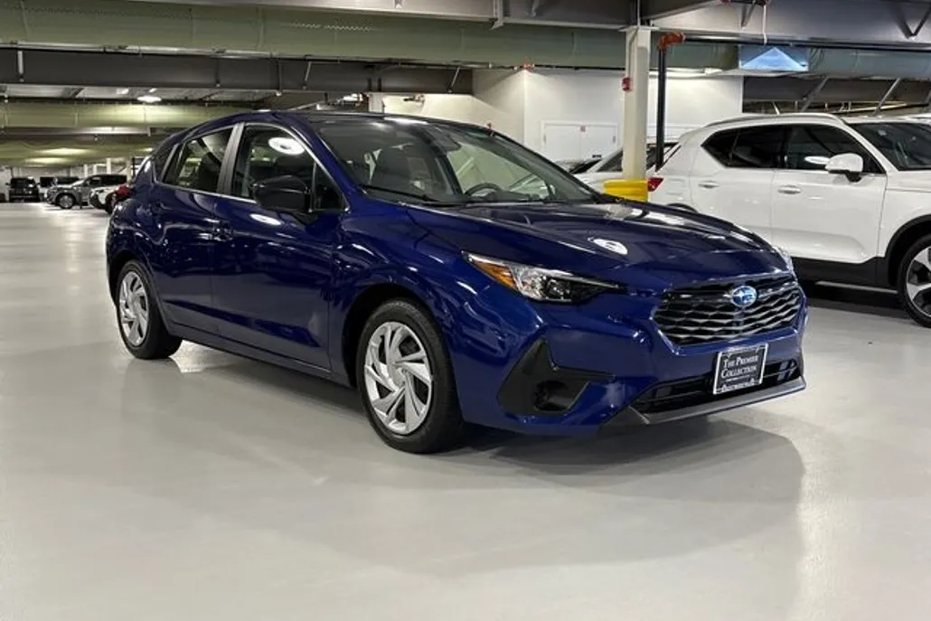 2024 Subaru Impreza Base photo 1