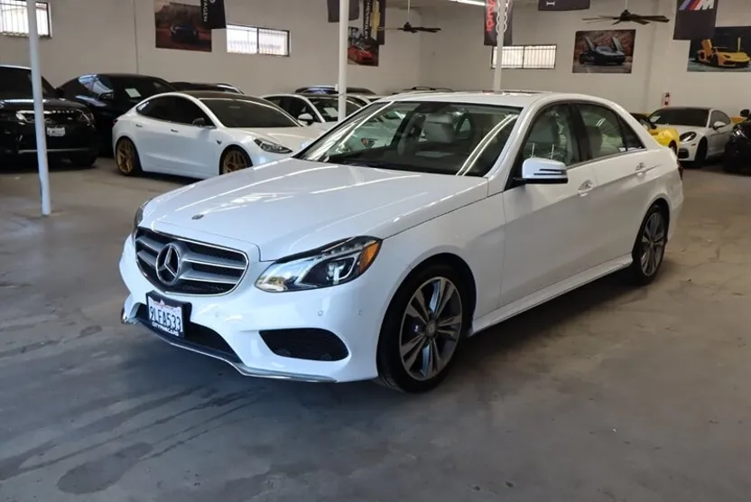 2016 Mercedes Benz E 350 photo 1