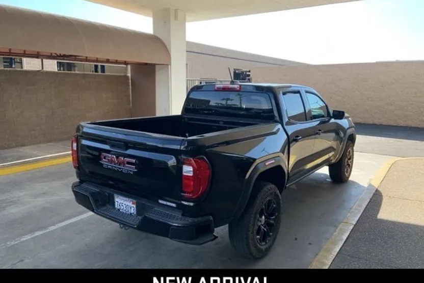 2024 Gmc Canyon Elevation photo 1