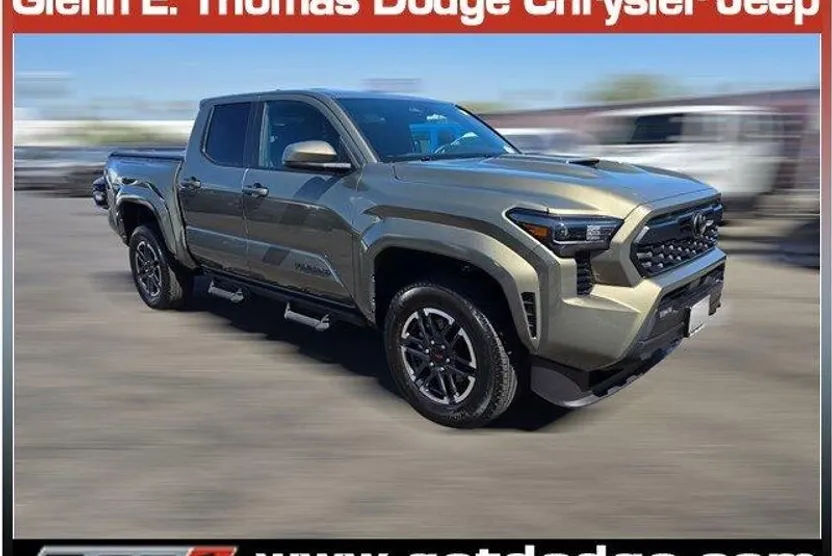 2025 Toyota Tacoma TRD Sport photo 1