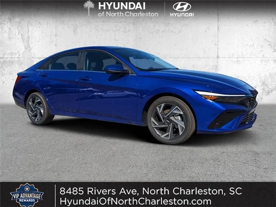 2025 Hyundai Elantra SEL Convenience photo 1