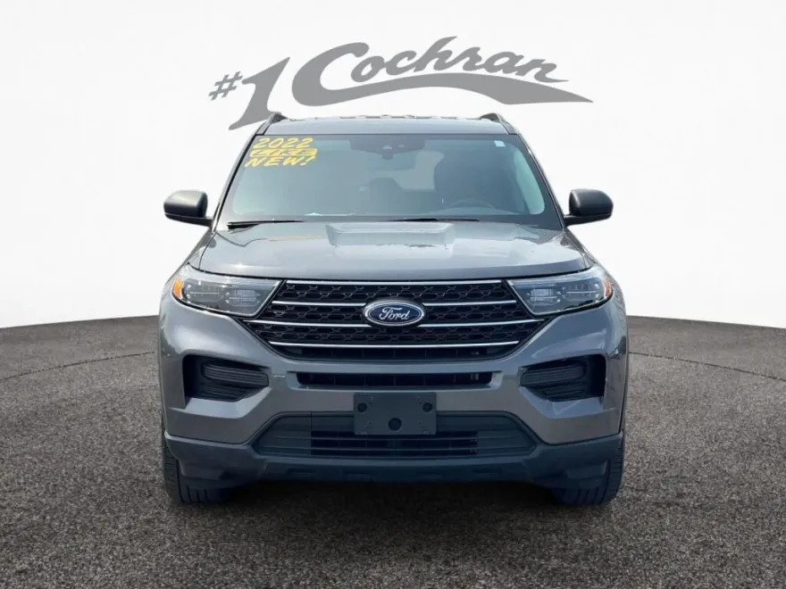 2022 Ford Explorer XLT photo 1