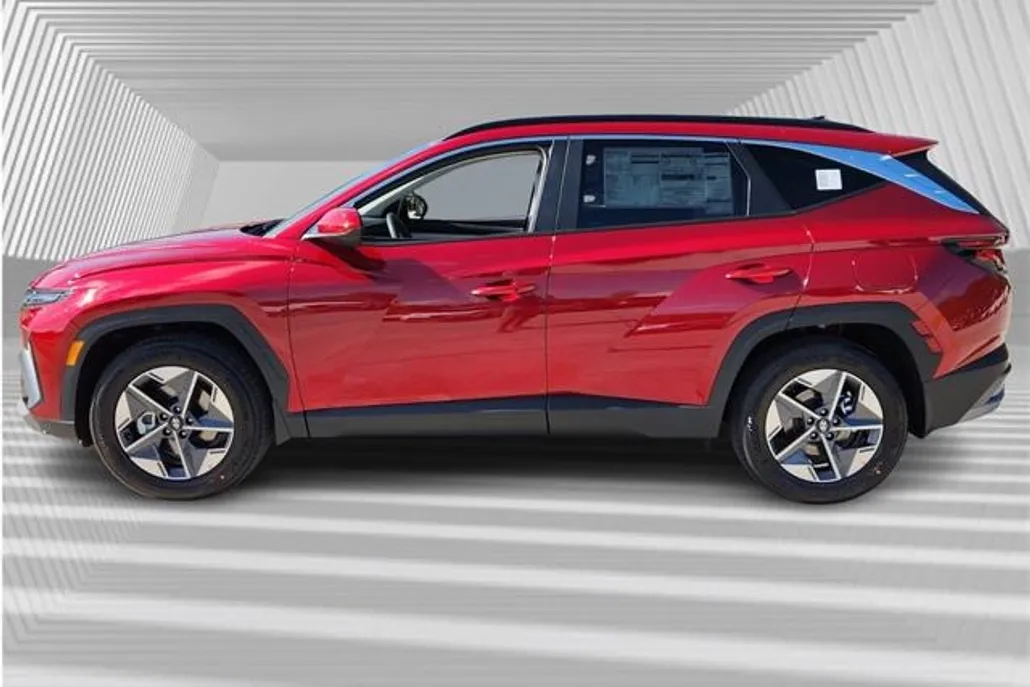 2026 Hyundai Tucson SEL photo 1