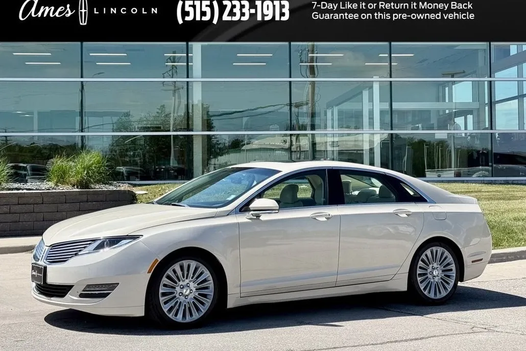 2014 Lincoln MKZ Base photo 1
