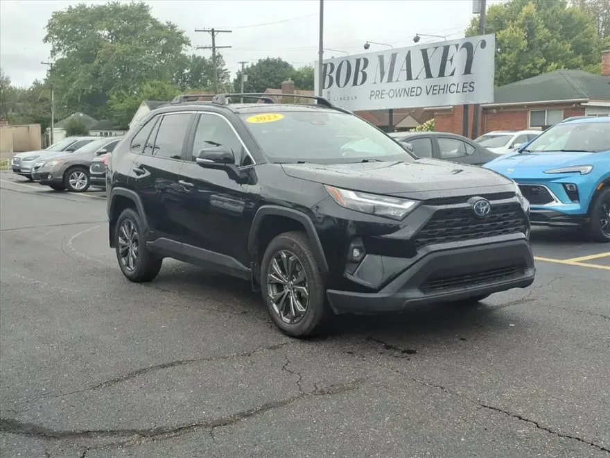 2023 Toyota RAV4 Hybrid XLE Premium photo 1