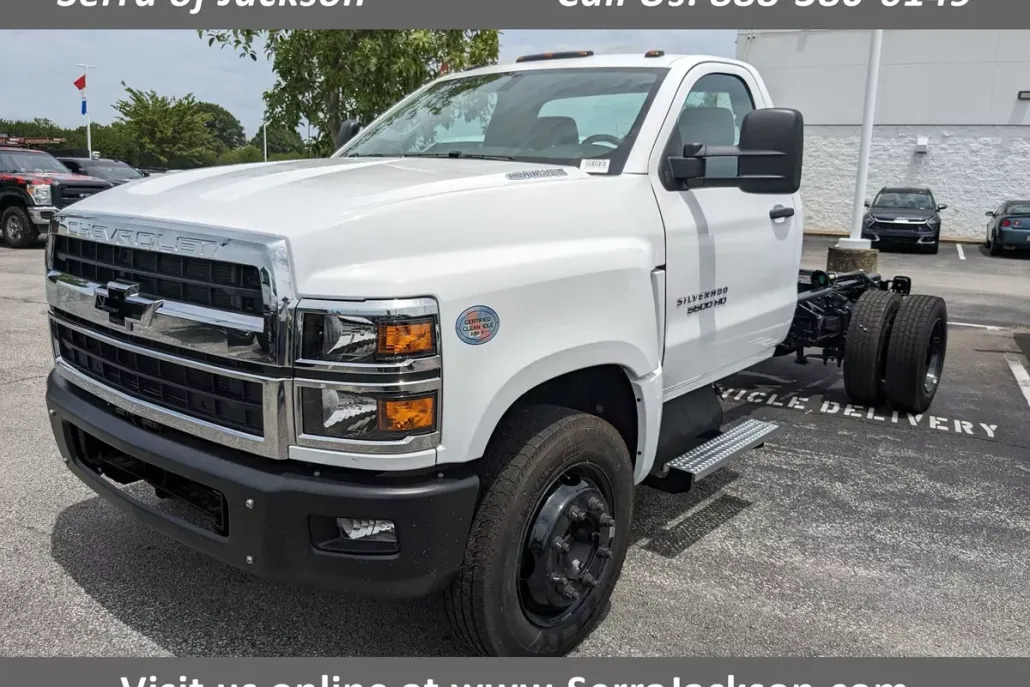 2024 Chevrolet Silverado 5500HD Work Truck photo 1