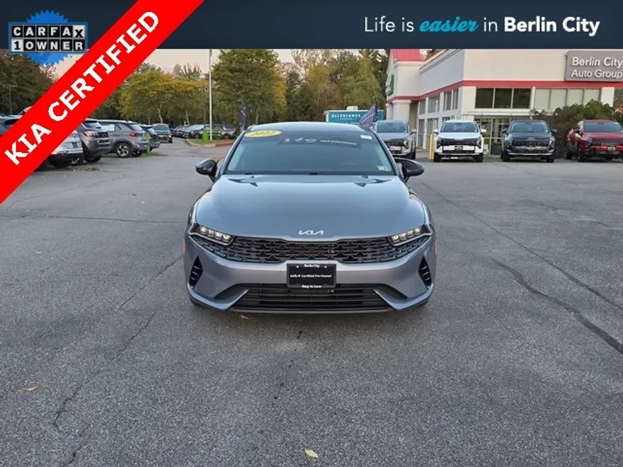 2022 Kia K5 LXS photo 1
