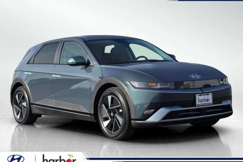 2025 Hyundai Ioniq 5 SE photo 1
