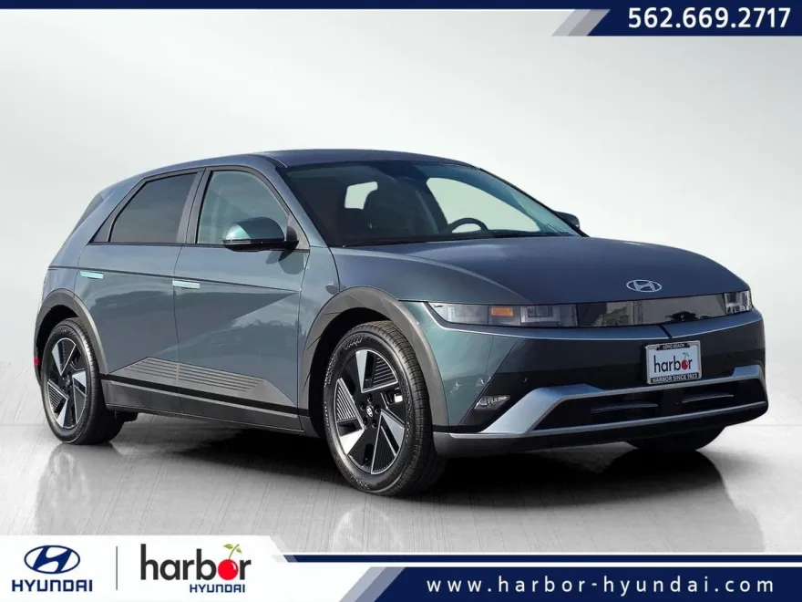 2025 Hyundai Ioniq 5 SE photo 1